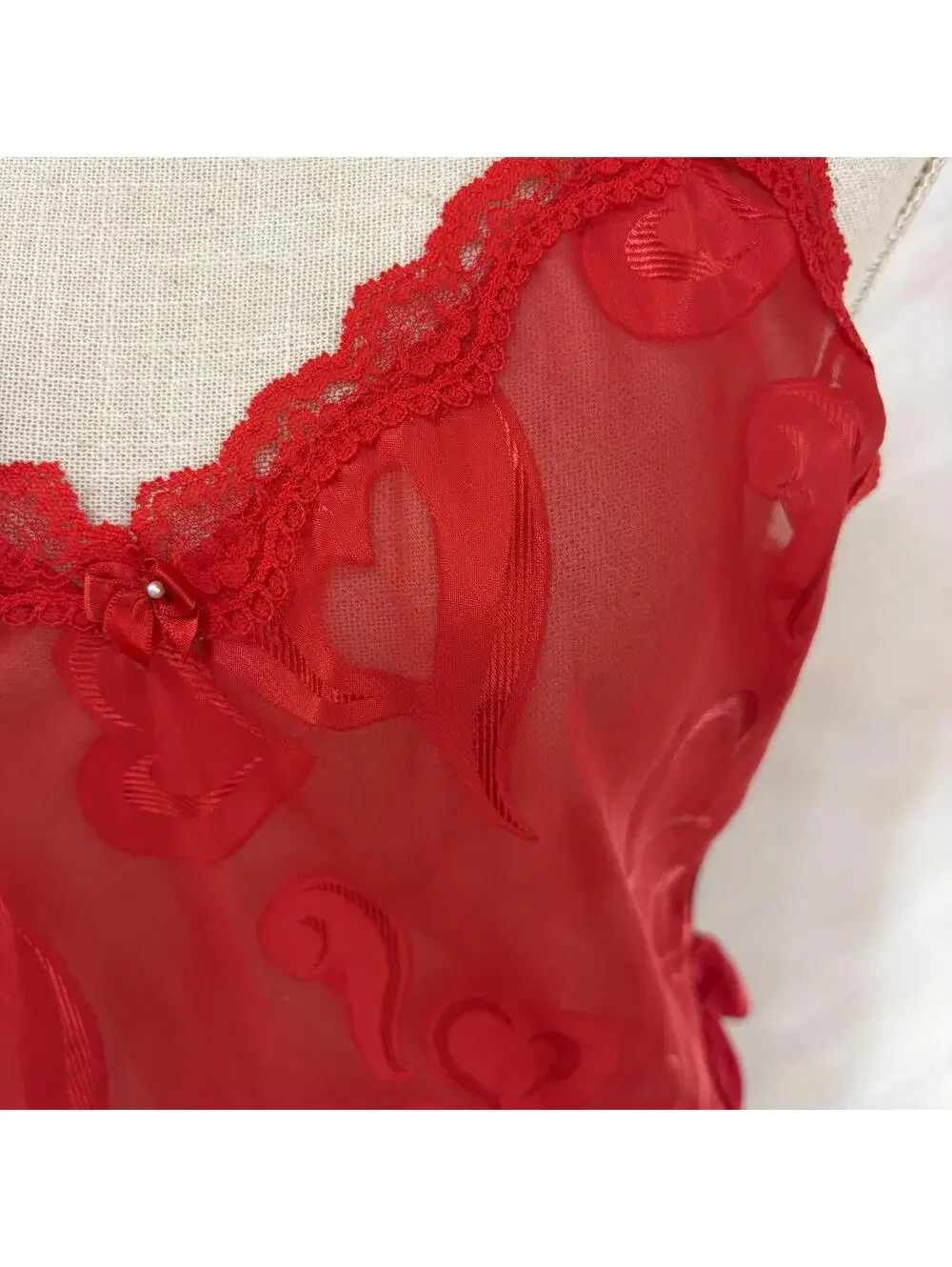 Red heart detail sheet front ruffled lingerie top/gown vintage 90s